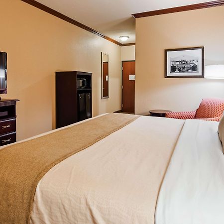 Best Western Granbury Inn And Suites Exterior photo